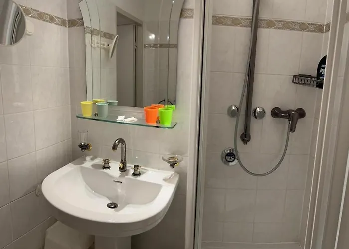 98, Bergblick, 2 Schlafzimmer, Dusche , Wc, Kueche, Wohnzimmer Apartament