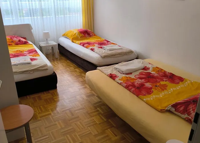98, Bergblick, 2 Schlafzimmer, Dusche , Wc, Kueche, Wohnzimmer 公寓 *